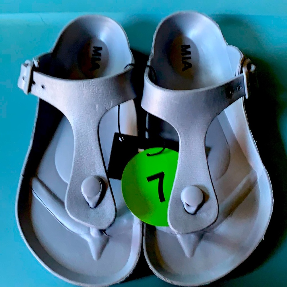 MIA women Shoes size 7